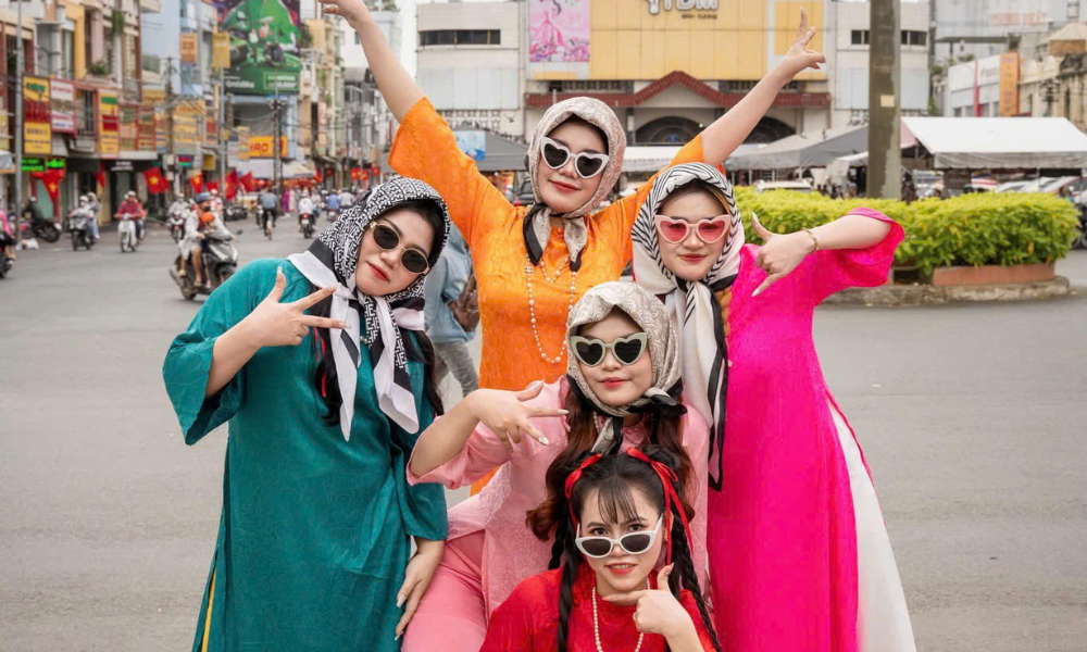 Nghia - Capture Your Saigon Moments - A Private Photo Tour With 6 Year Veteran Senior Photographer (Chinese Speaking) 5