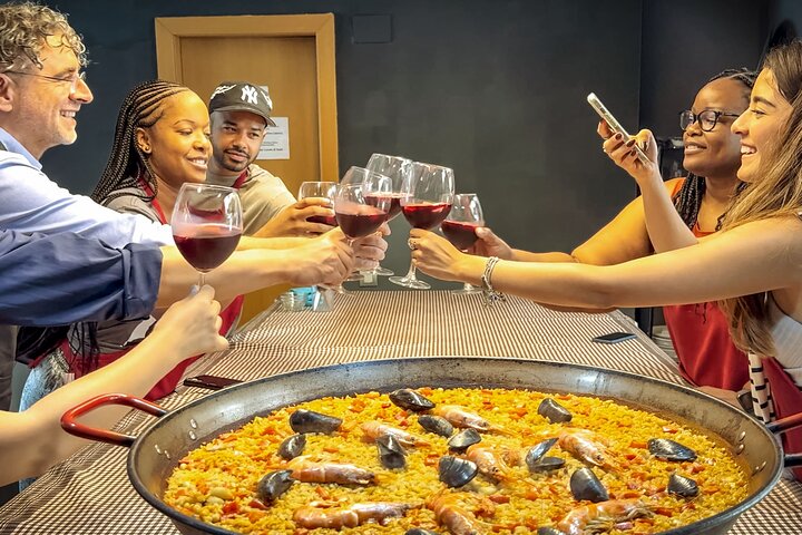 Barcelona: Seafood Paella Maestro with Tapas & Sangria
