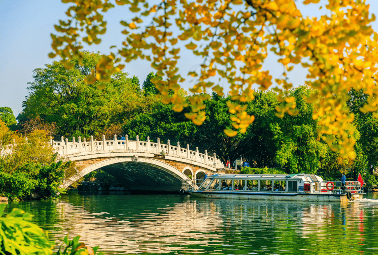 Guilin Two Rivers & Four Lakes Luxury Day Cruise 2