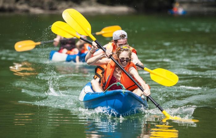 Starlight 5-Stars 2D1N & 3D2N Cruise | Experience Ha Long Bay with Kayaking & Ti Top | For non-Vietnamese Travelers 5