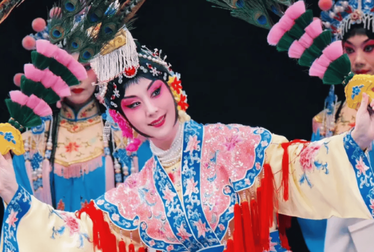 Beijing: Liyuan Theatre Peking Opera 2