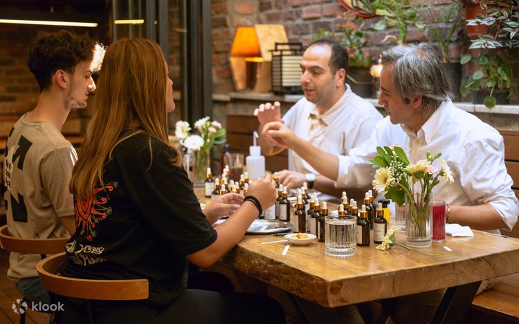 Perfume Making Workshop in Istanbul 5