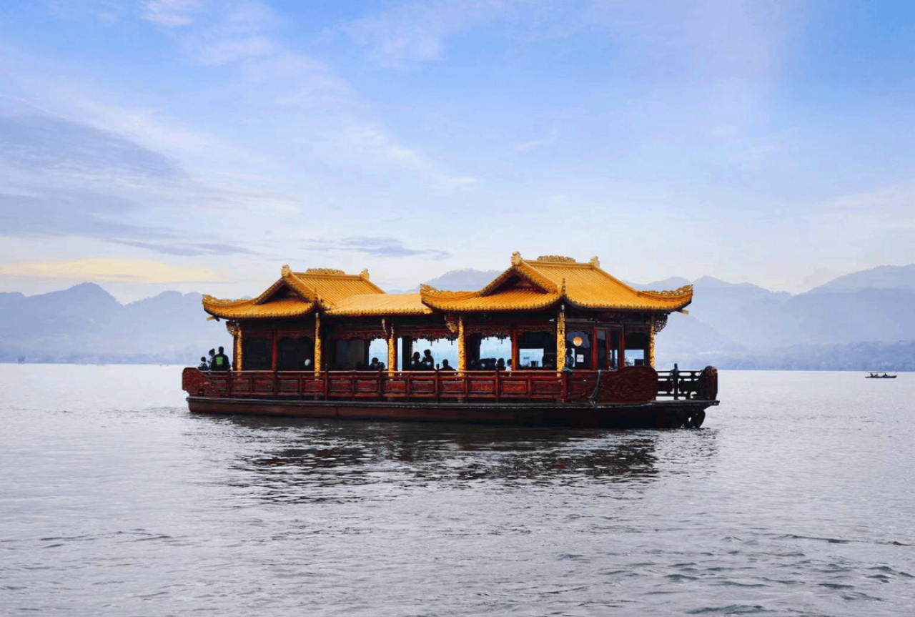 West Lake Pleasure Boat