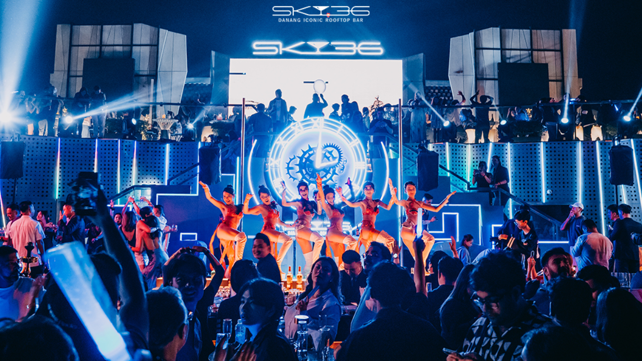 Nightlife Experience At Sky36 Rooftop Nightclub In Da Nang