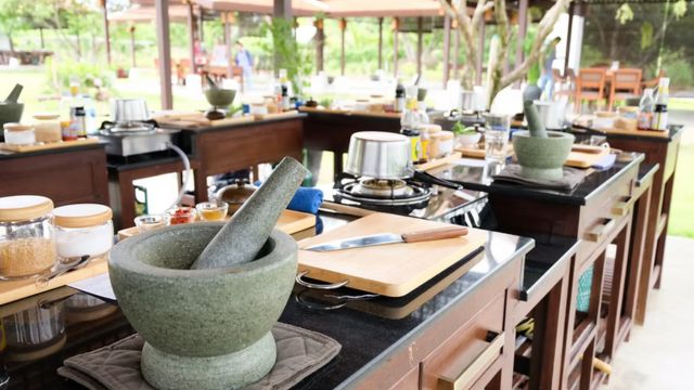 Chiang Mai: Thai Cooking Classes by Grandma's Home Cooking School - English/Chinese Guide 4