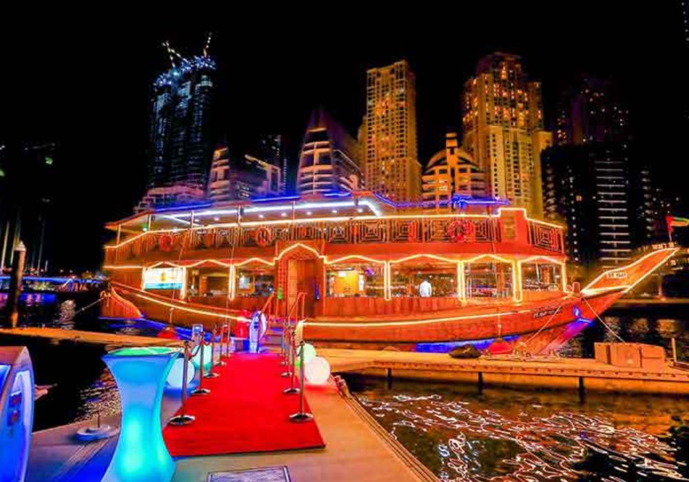 Alexandra Dhow Dinner Cruise in Dubai Marina 3