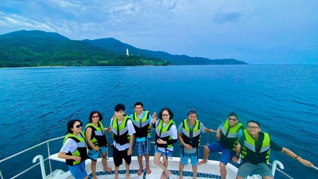 Discovery the Magnificent Son Tra Peninsula by Aphrodite S16 Yacht 3