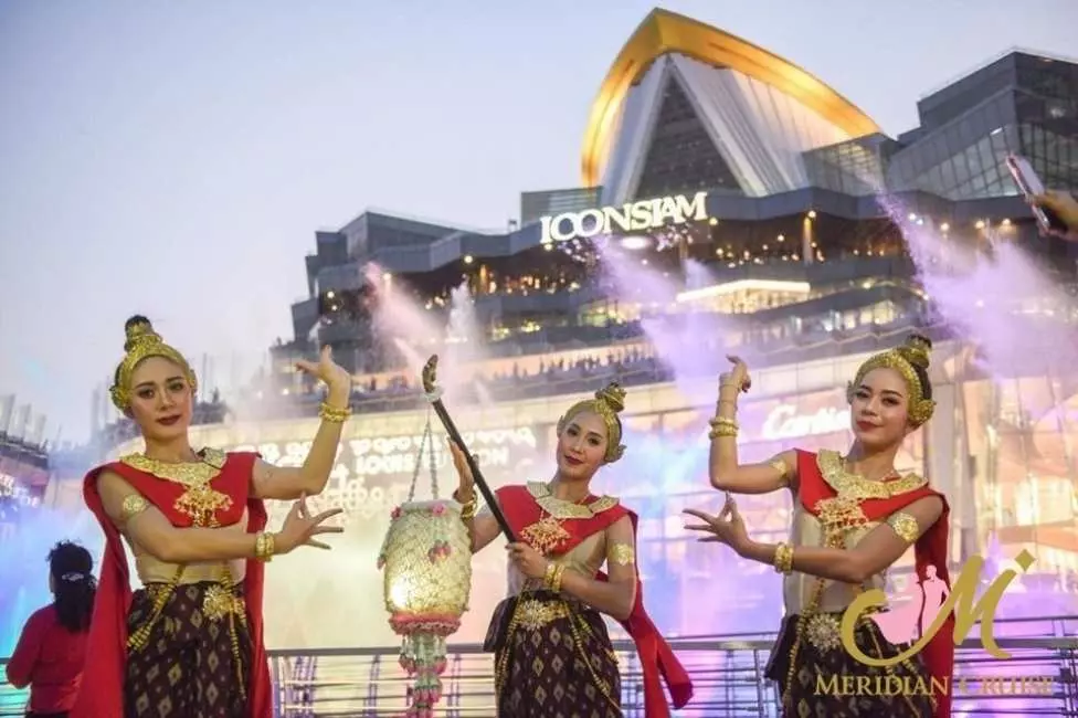 Meridian Dinner Cruise in Bangkok 4