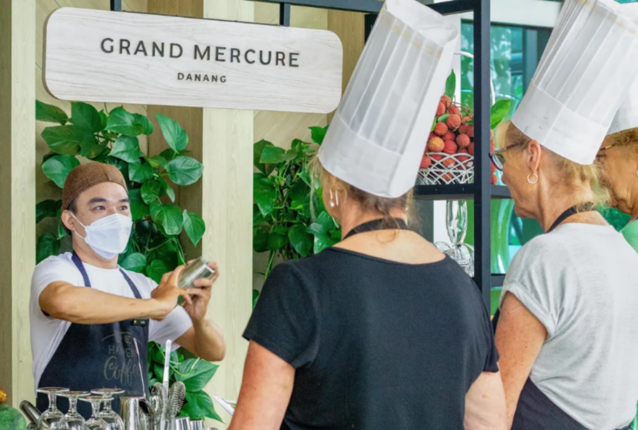 Cooking Class in Grand Mercure Da Nang 5