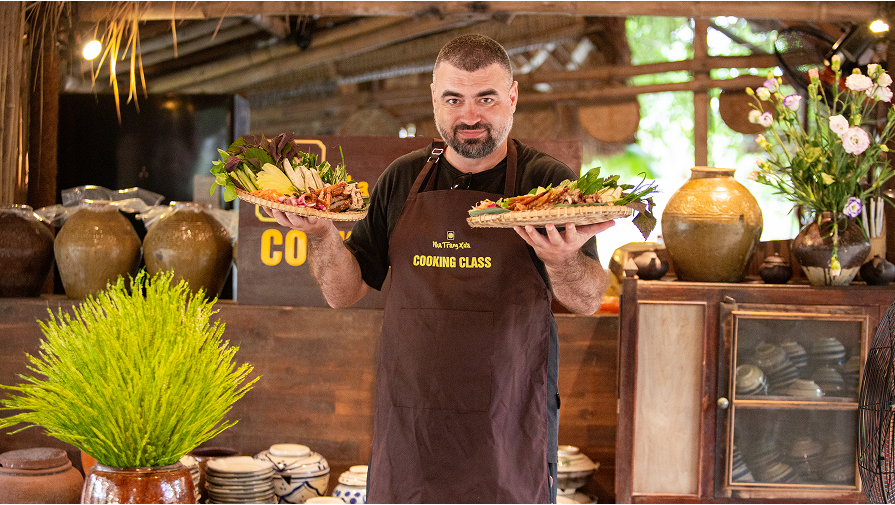 Vietnamese Cuisines Cooking Class at Nha Trang Xua Restaurant