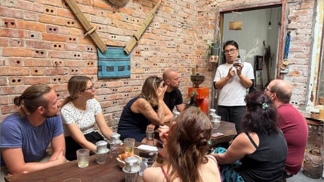 Ha Noi Coffee Workshop: Crafting the Perfect Brew 4