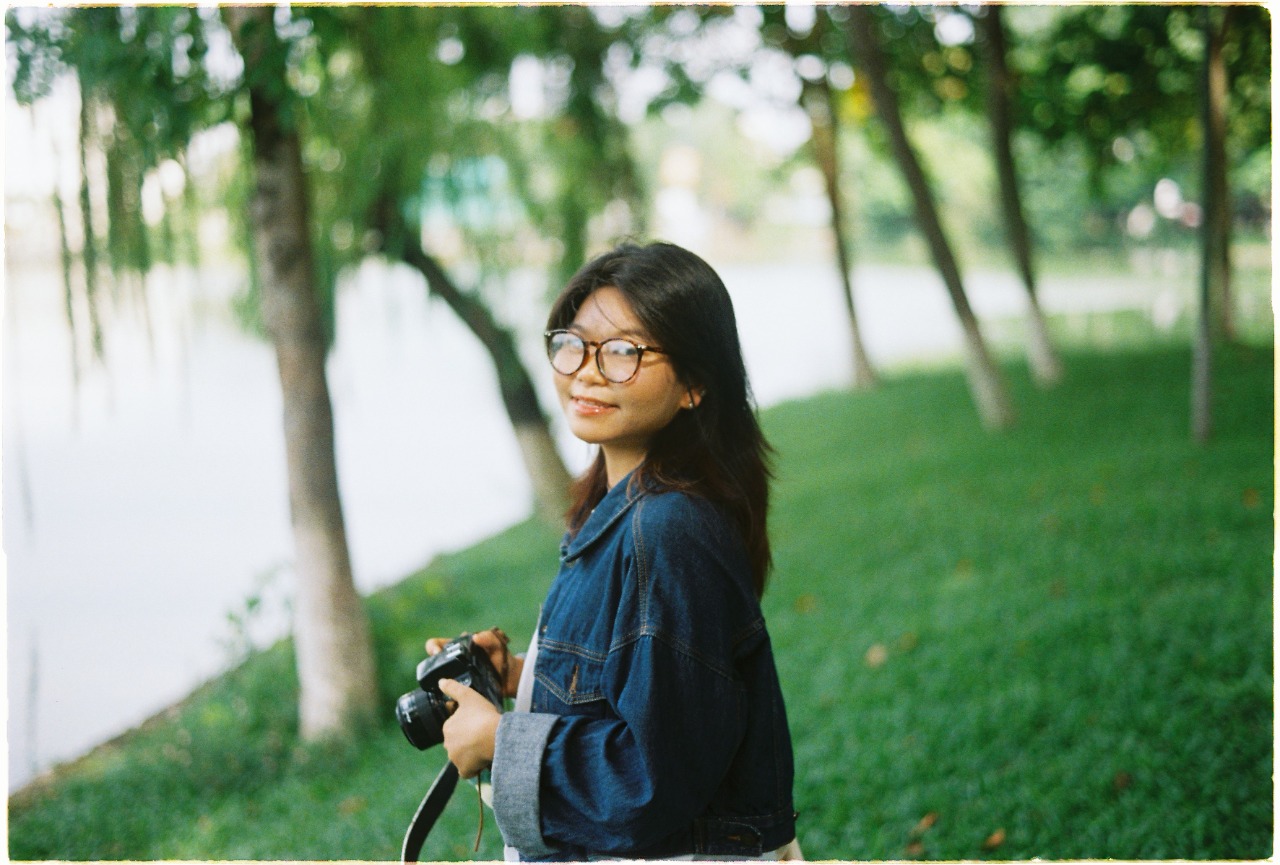 Kim Ngan - Vintage Photo With Film Camera In Saigon 5