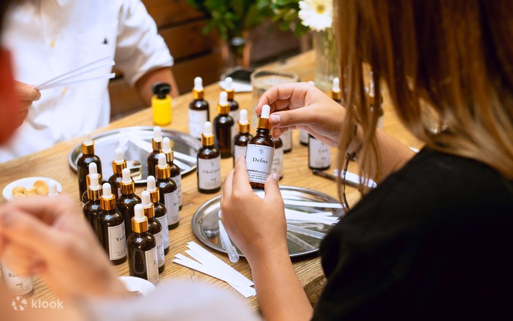 Perfume Making Workshop in Istanbul 4