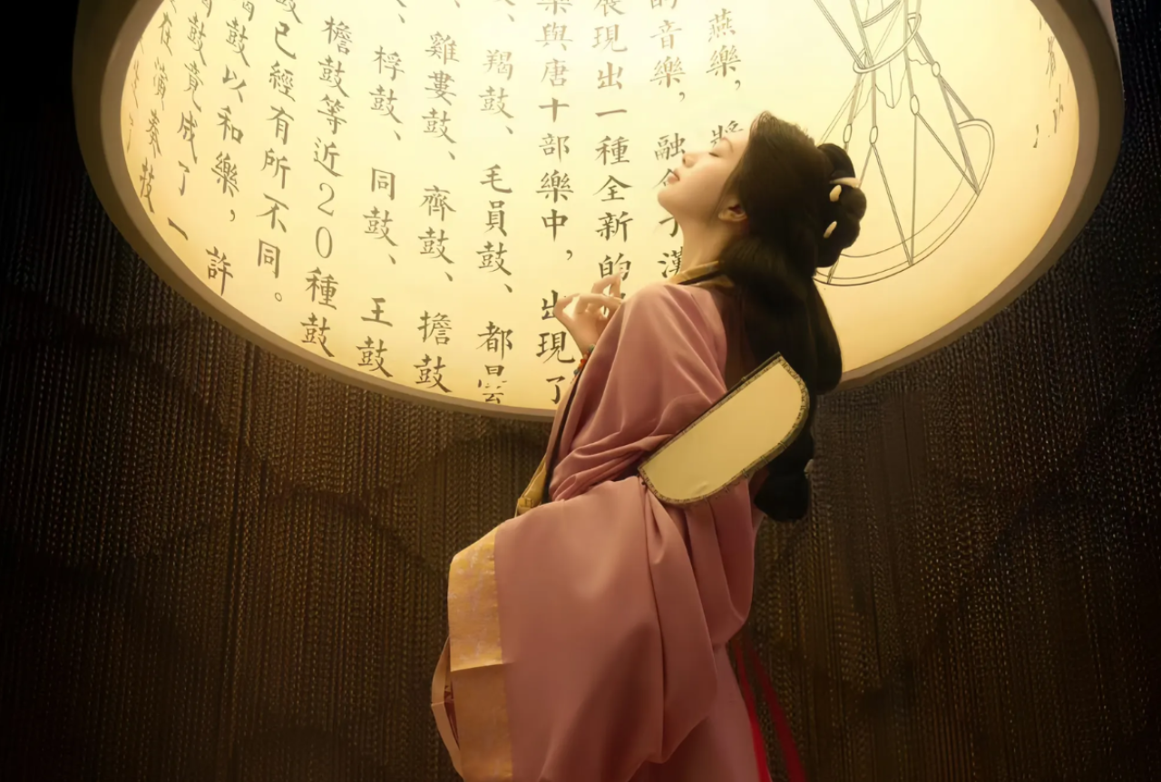 Xi'an: Hanfu and Tang Dynasty Costume Photo Shoot 4