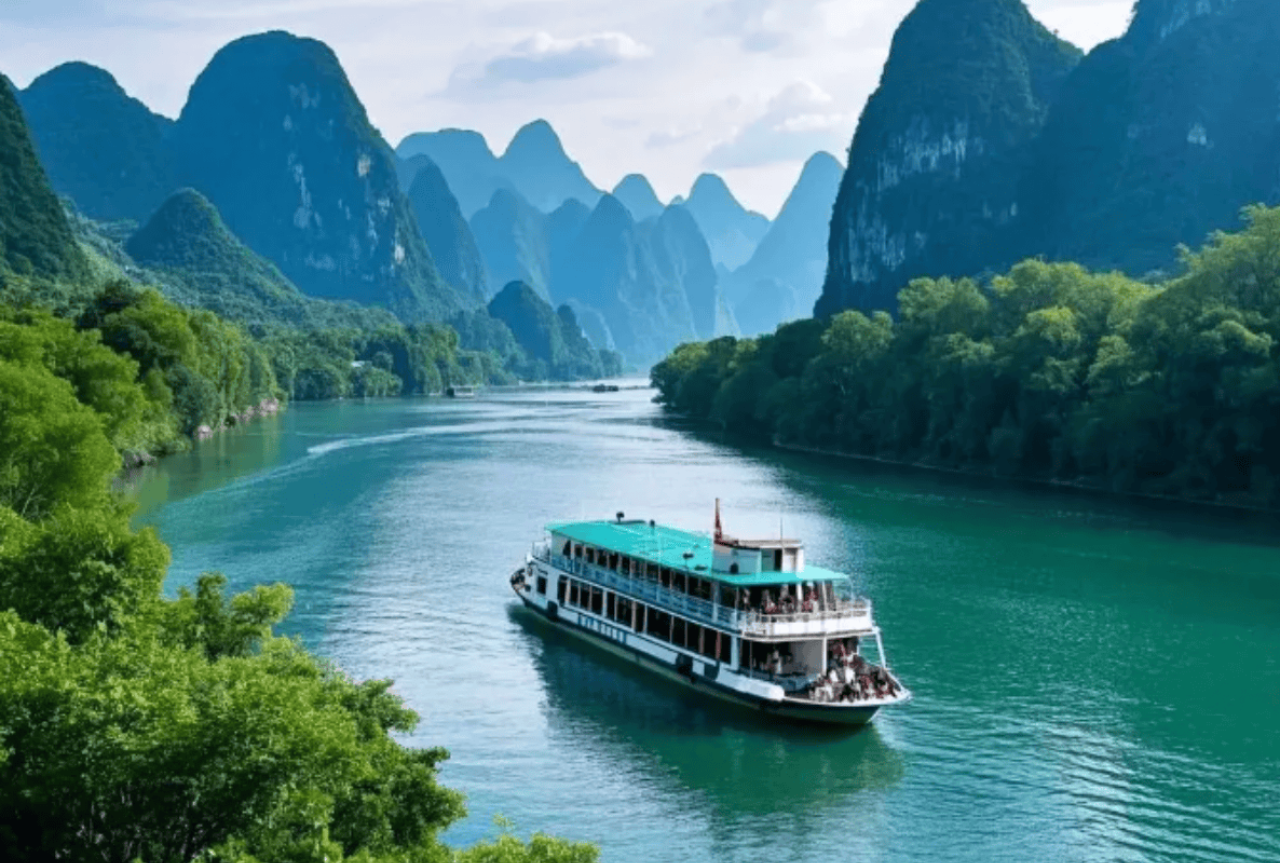 Li River 4-Star Cruise from Guilin to Yangshuo with Lunch & Hotel Pickup 3
