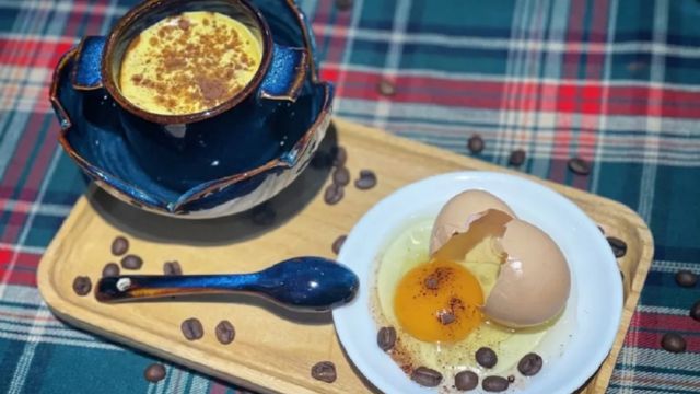 Vietnamese Coffee Making Class in Hoi An 2