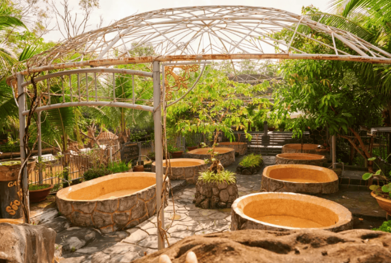 Soc Nau Mud Bath, Spa, and Massage Experience in Phu Quoc 5