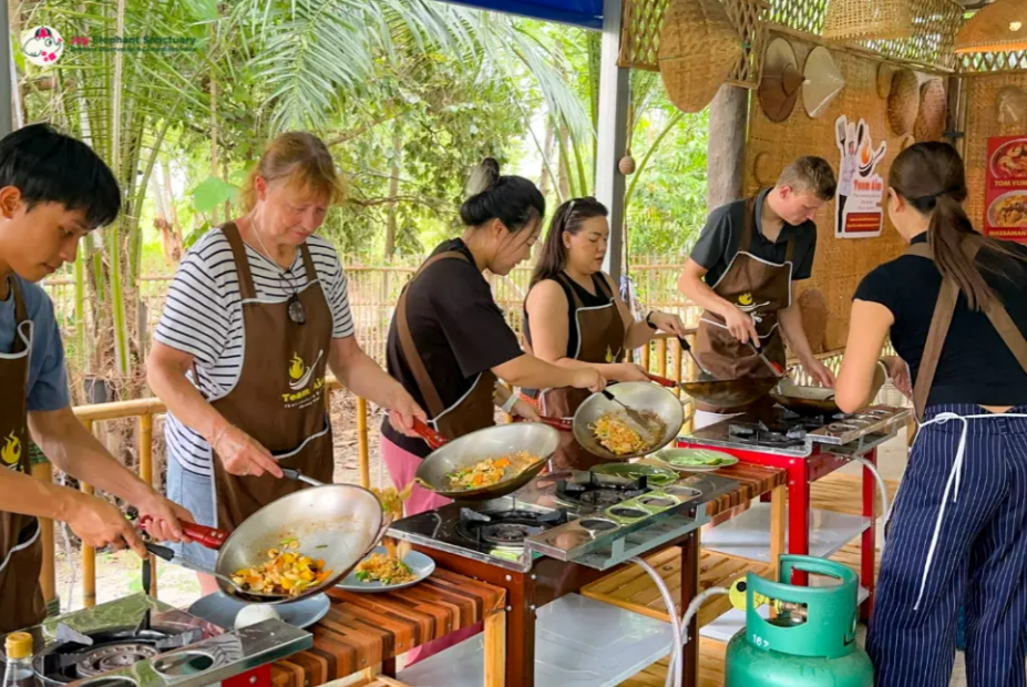 Super Fun Thai Cooking Class in Chiang Mai | Thailand 5