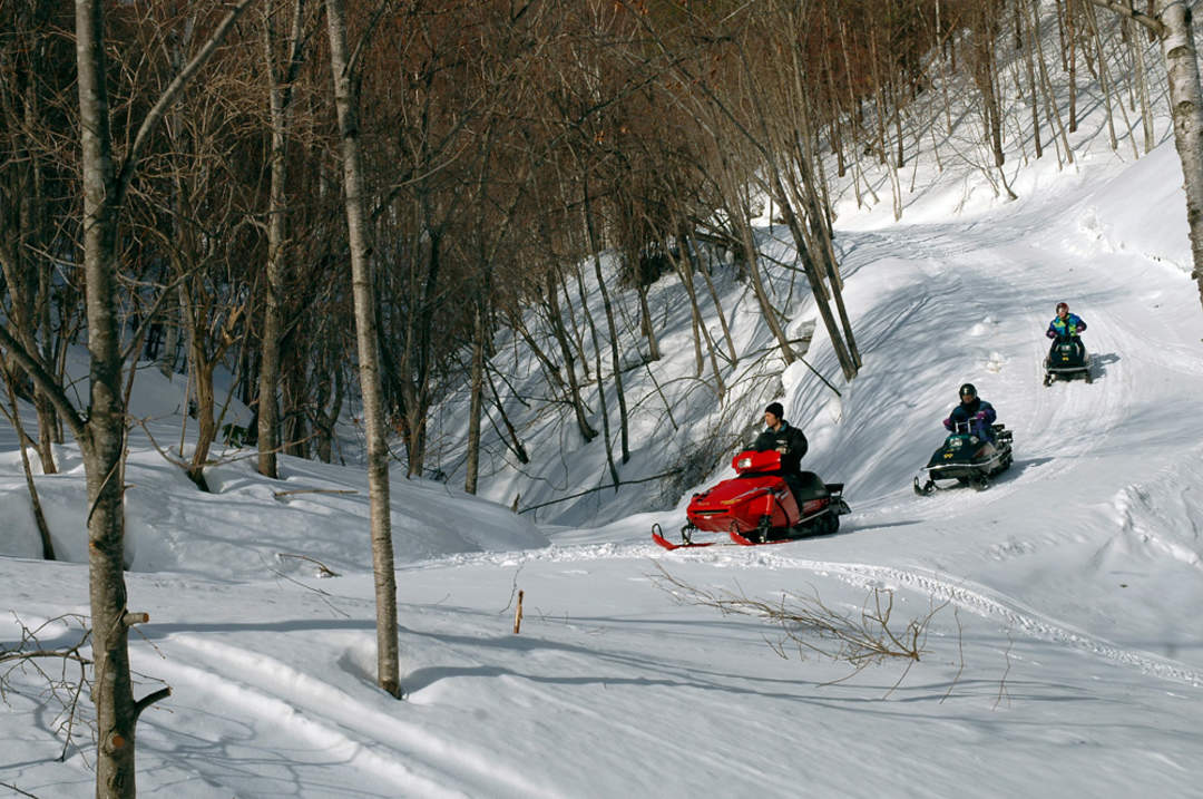 Sapporo Snowmobile Land Experience in Hokkaido with Shuttle Service 3