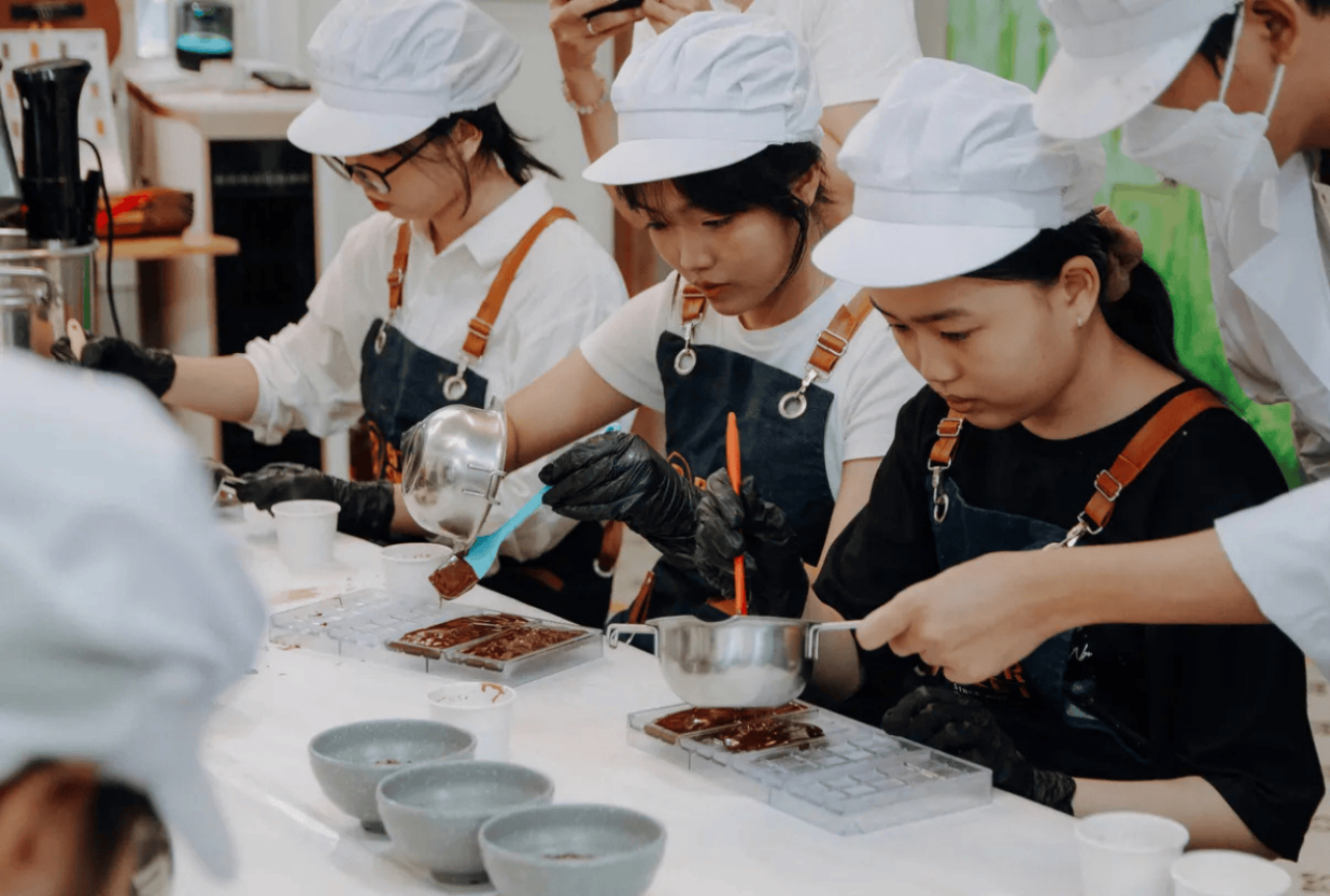 苦甜巧克力工厂参观 & 巧克力手作体验 4