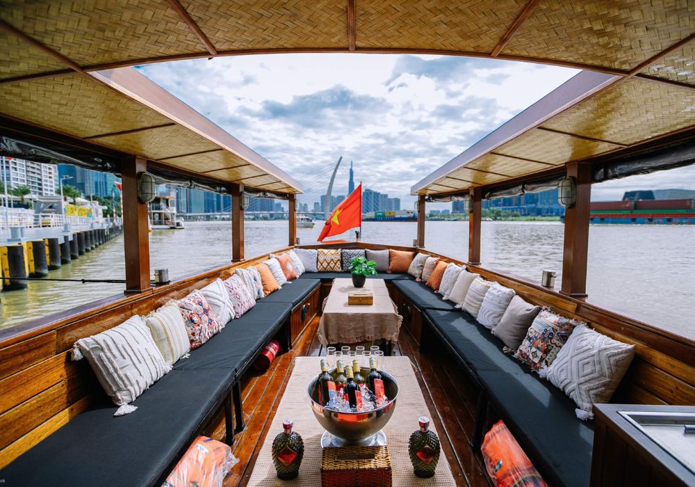 Saigon River Boutique Sightseeing Cruise 4