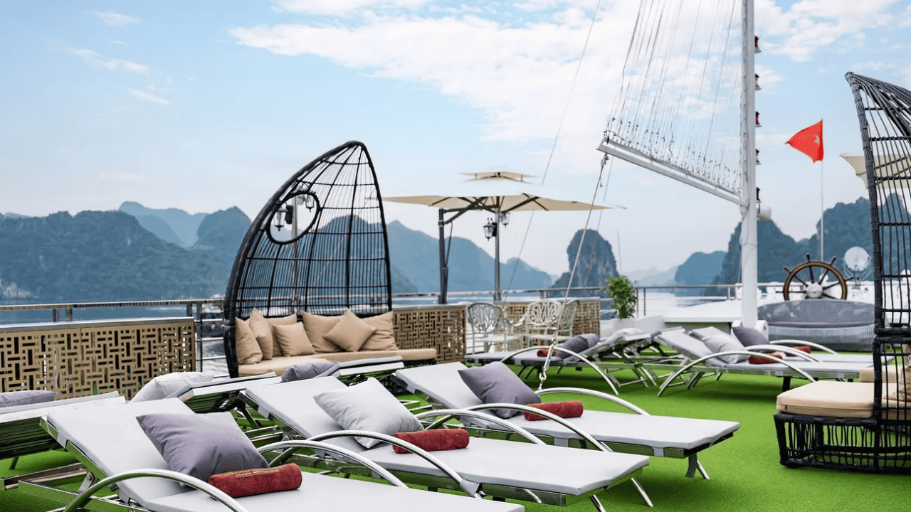 [Route 2] Ha Long Bay Day Tour by 5-Star Hercules Premium Cruise