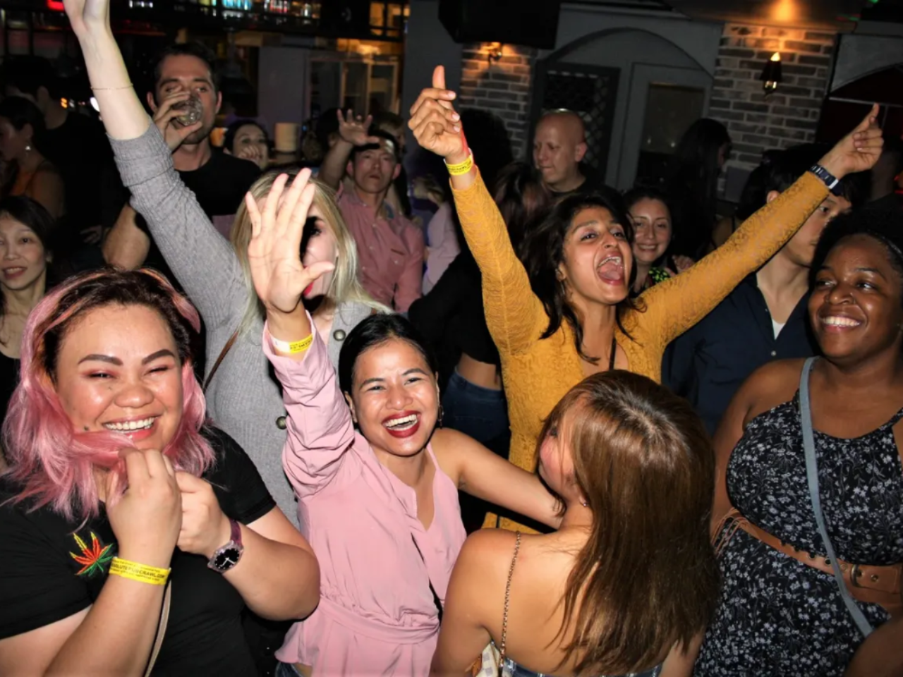 Absolute Busan Pub Crawl Experience in Seomyeon and Gwangalli 2