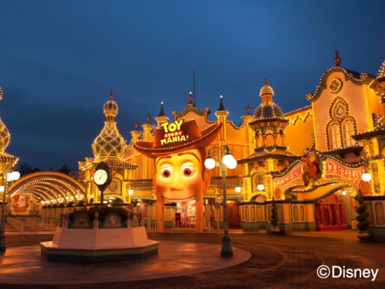 Tokyo Disney Resort – Tokyo Disneyland & Tokyo DisneySea Park Tickets 4