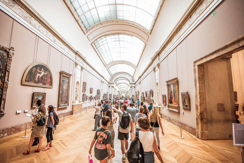 Paris Louvre Museum Ticket with Tour Guide or Priority access to the Mona Lisa painting | Paris