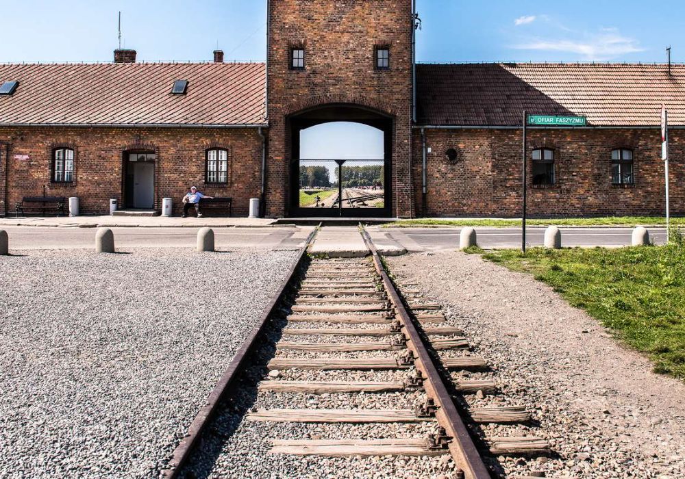 Auschwitz-Birkenau Tour From Krakow 4