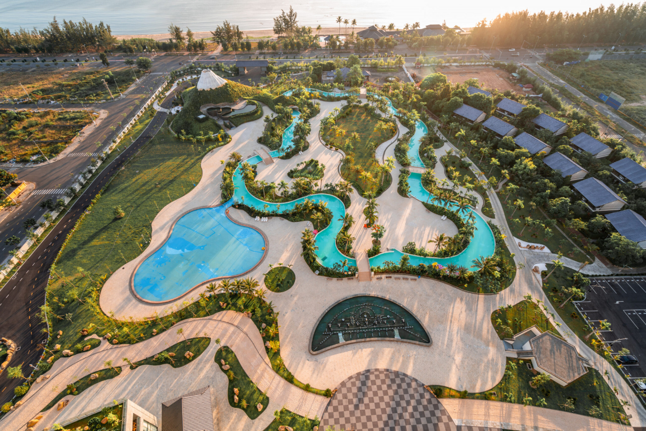 Mikazuki Water Park 365 5