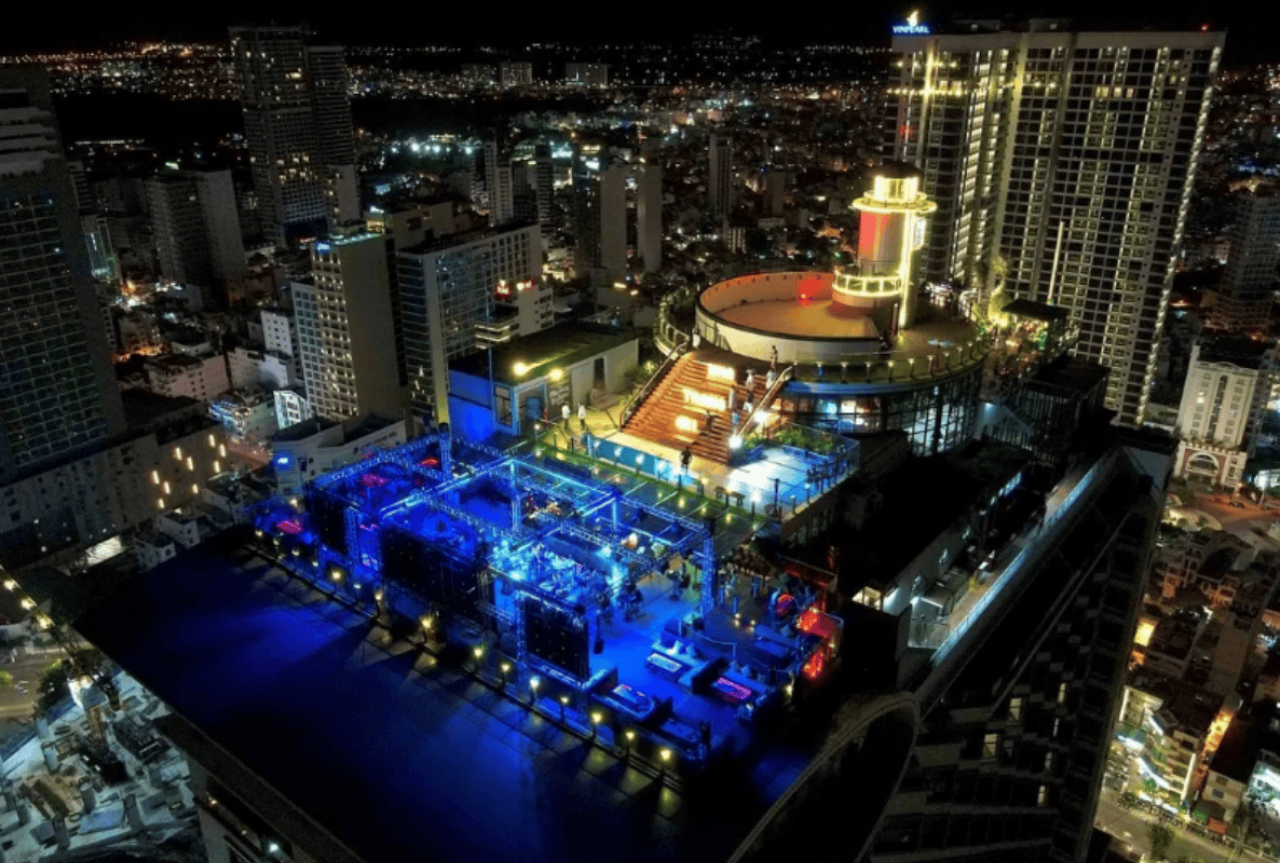 芽庄 Skylight 360 空中观景台与顶楼海滩俱乐部 2