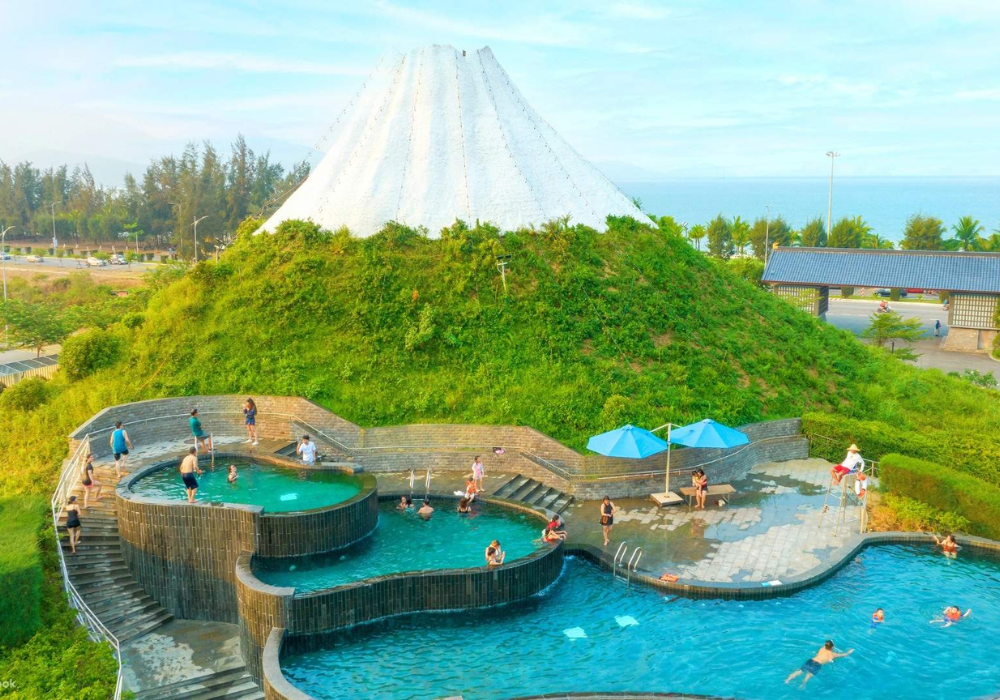 Mikazuki Water Park 365 | Da Nang | Vietnam