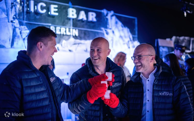 Berlin Icebar Ticket with free drinks 3