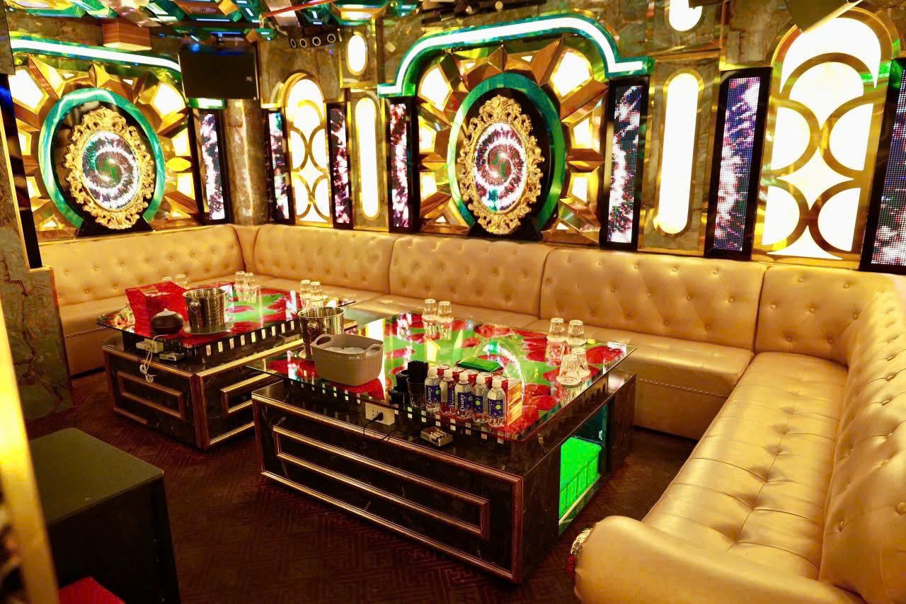 TULIP RESTAURANT (57 KTV) 3