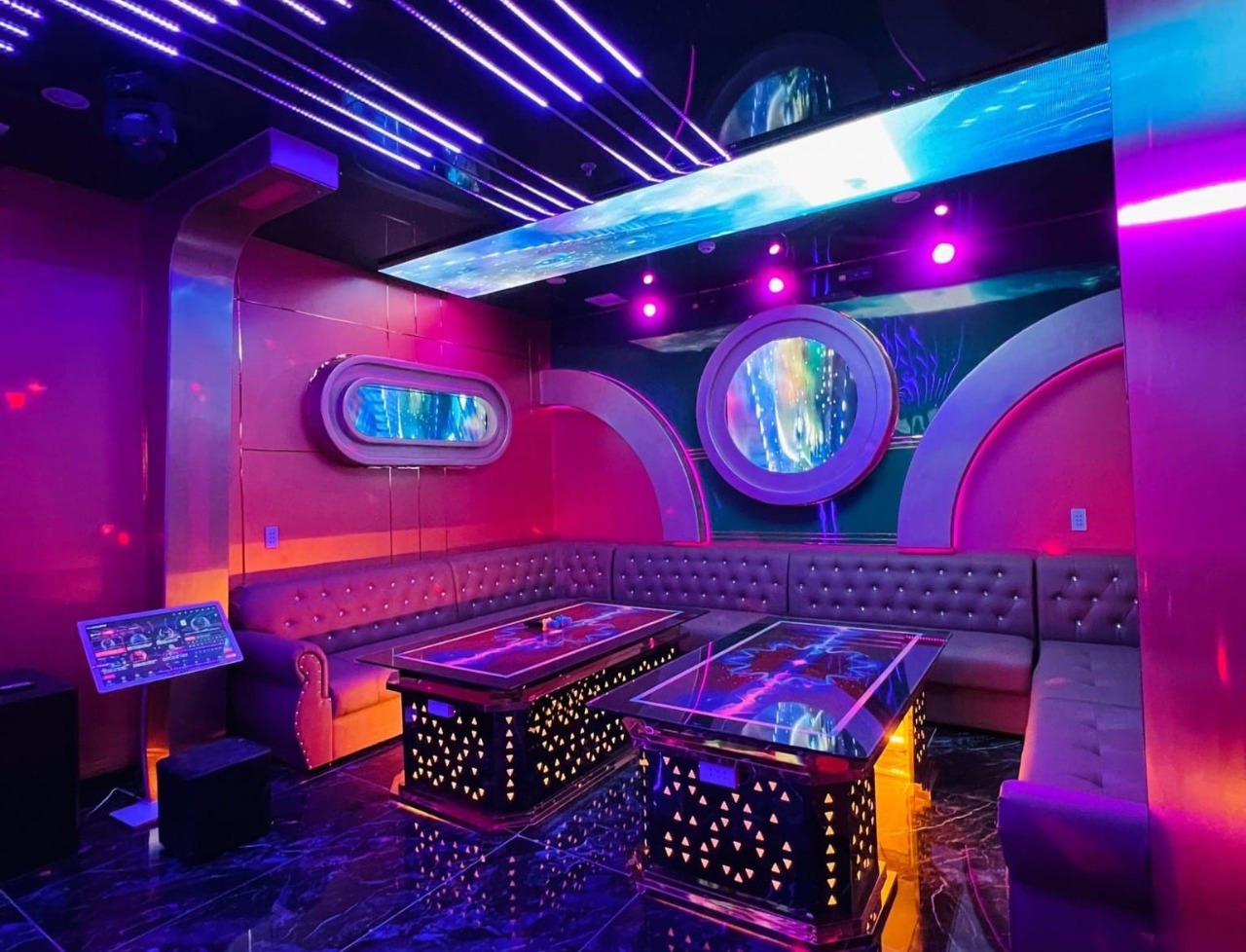 41 KTV (DAY & NITE RESTAURANT) 4