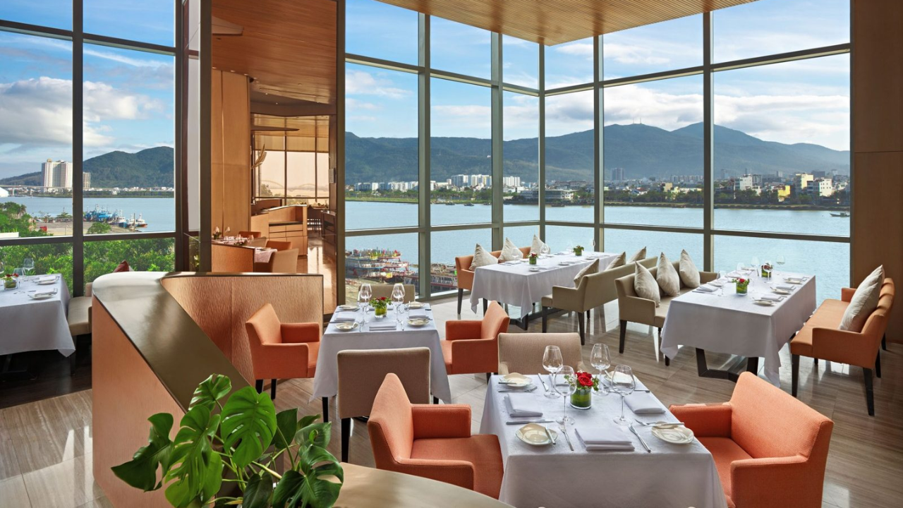 Afternoon Tea At Novotel Danang Premier Han River 5