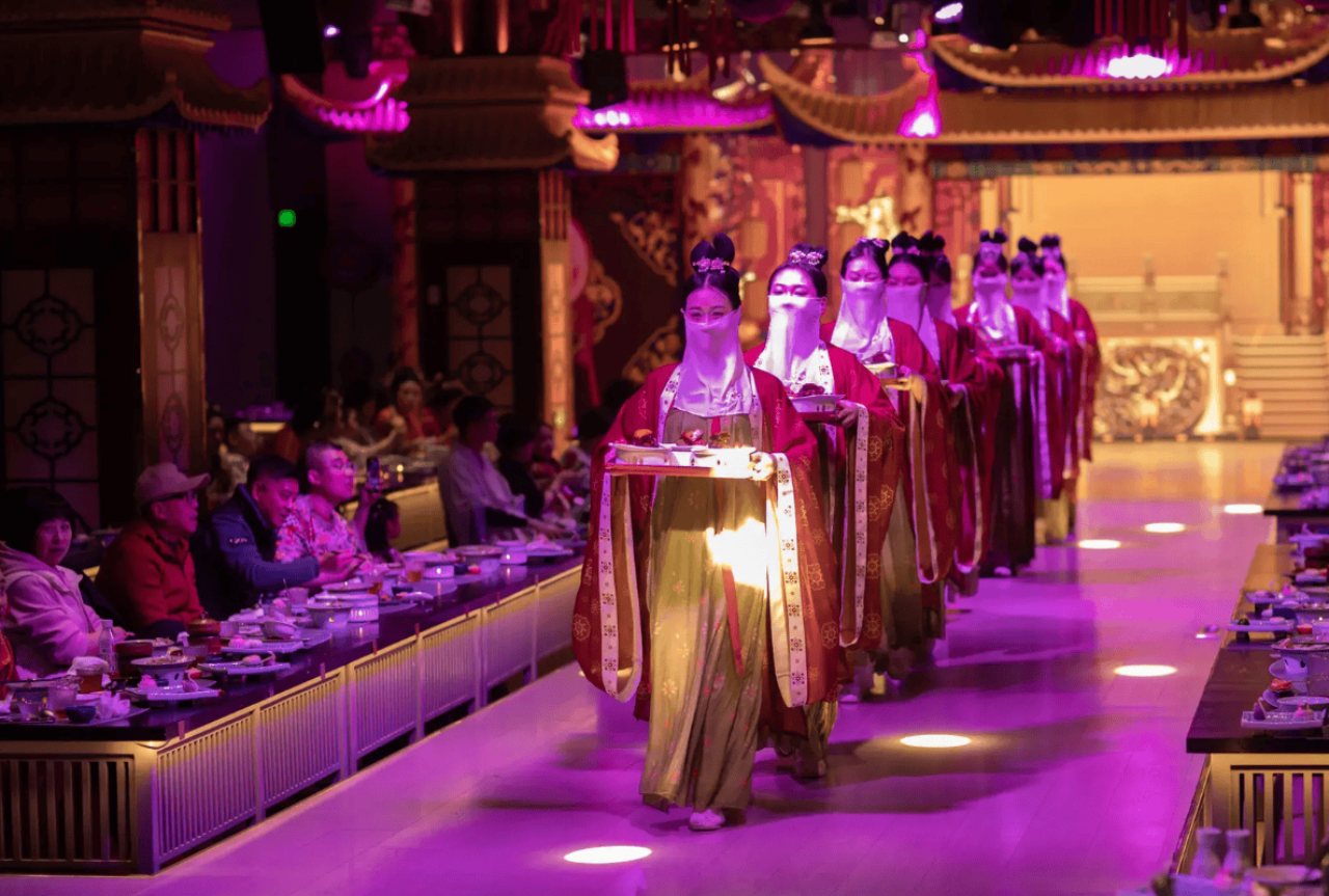 Harbin Hong Men Yu Yan Royal Feast & Performance Experience 5