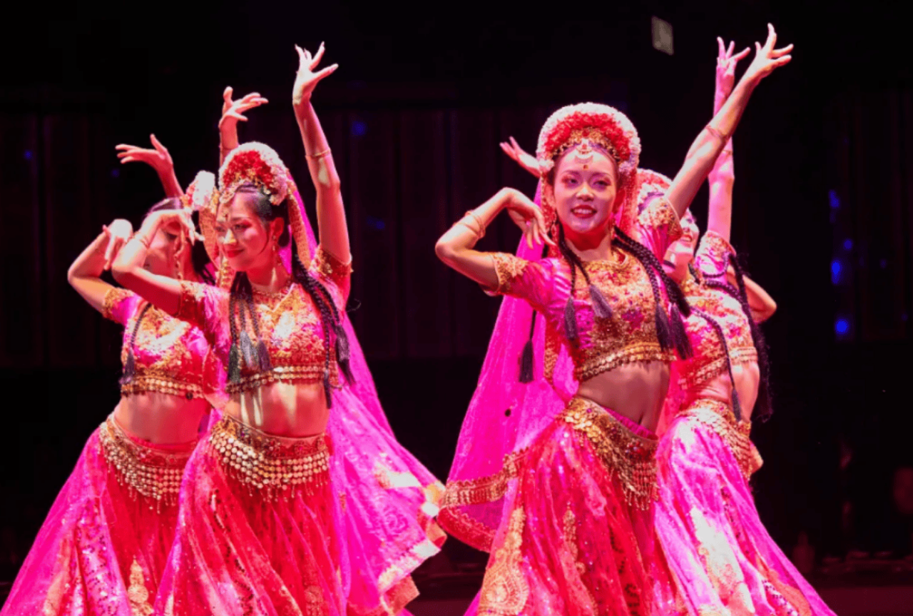 Hangzhou GONGYAN Oriental Art | Immersive Imperial Banquet Experience 2