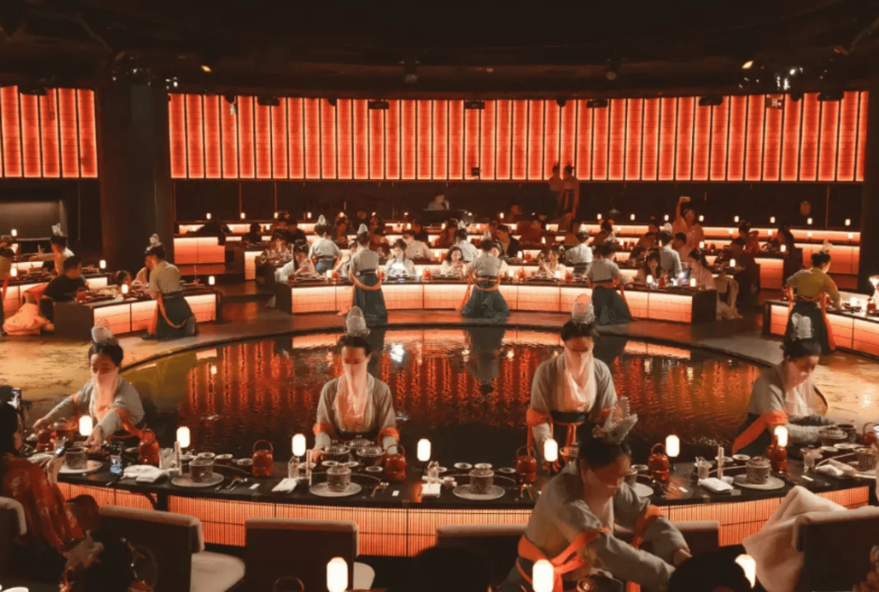 Hangzhou GONGYAN Oriental Art | Immersive Imperial Banquet Experience