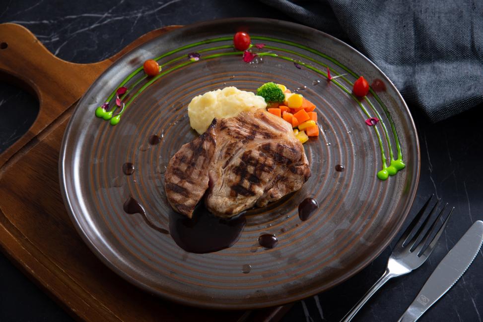 Baiyoke Sky Hotel Buffet on 76th & 78th Floor with Bangkok Sky Restaurant | Bangkok